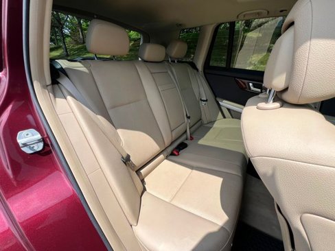 Used 2011 Mercedes-Benz GLK 350 4MATIC image 26