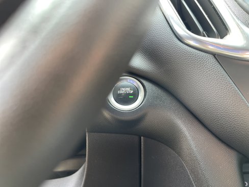 Used 2023 Chevrolet Equinox LT image 19