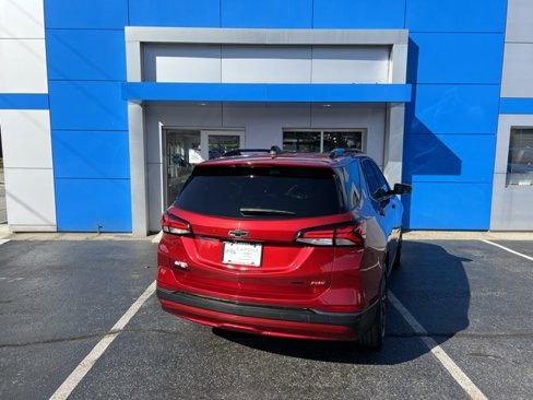 Used 2023 Chevrolet Equinox RS w/ RS Leather Package image 6