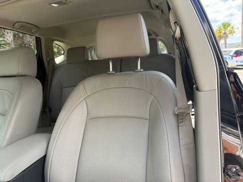 Used 2012 Nissan Rogue SL image 16