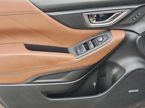 Used 2019 Subaru Forester Touring image 12