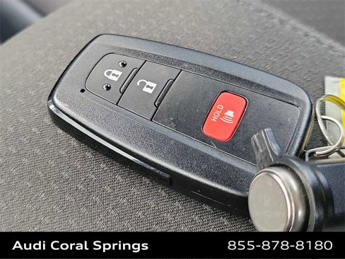 Used 2020 Toyota Prius LE image 20