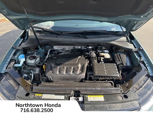 Used 2020 Volkswagen Tiguan SE w/ Panoramic Sunroof Package image 15