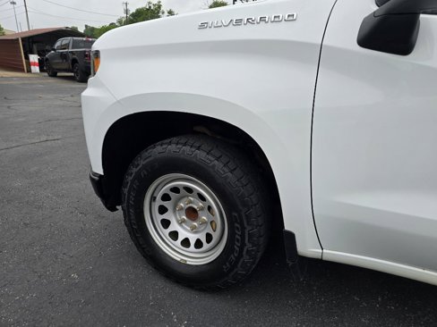 Used 2021 Chevrolet Silverado 1500 W/T w/ Trailering Package image 7