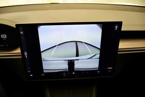 Used 2022 Tesla Model S image 26
