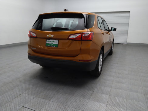 Used 2019 Chevrolet Equinox LS image 7