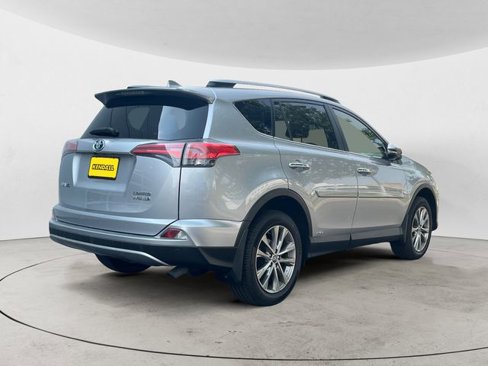 Used 2017 Toyota RAV4 Limited image 5