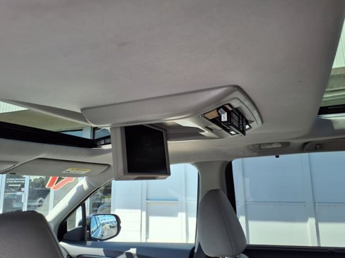 Used 2017 Honda Pilot Elite image 33