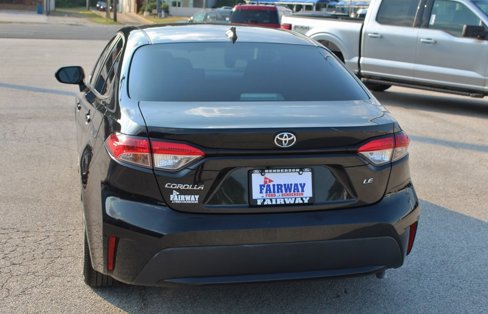 Used 2021 Toyota Corolla LE image 8