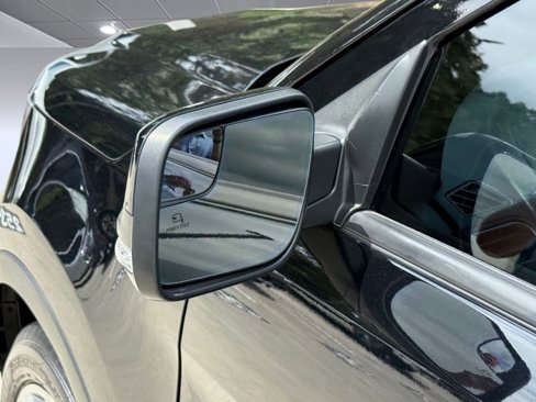Used 2018 Ford Explorer Limited image 24
