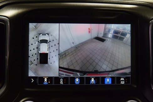 Used 2020 GMC Sierra 2500 AT4 w/ Technology Package image 47