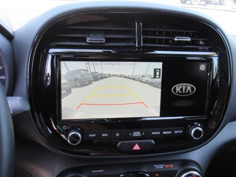 Used 2021 Kia Soul EX image 23