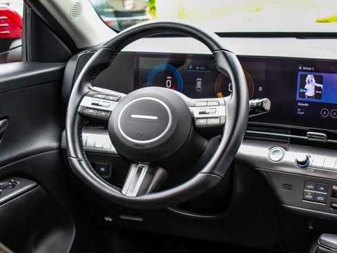 Used 2024 Hyundai Kona SEL image 24