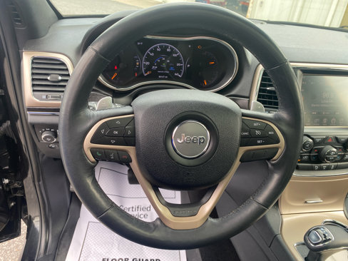 Used 2015 Jeep Grand Cherokee Limited w/ Luxury Group II image 18