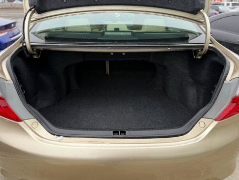 Used 2012 Toyota Camry XLE image 16