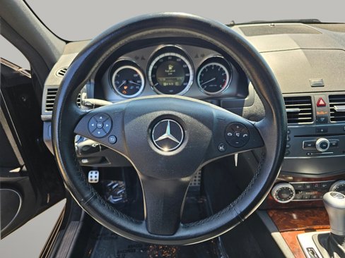 Used 2010 Mercedes-Benz C 300 4MATIC Sedan image 6