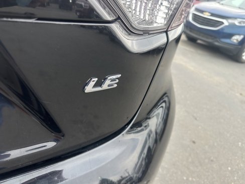 Used 2023 Toyota Corolla LE image 12