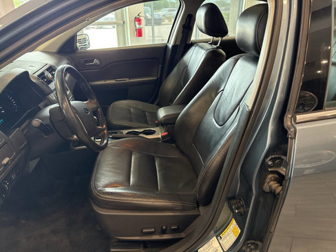 Used 2011 Ford Fusion SEL w/ 302A Rapid Spec Order Code image 16