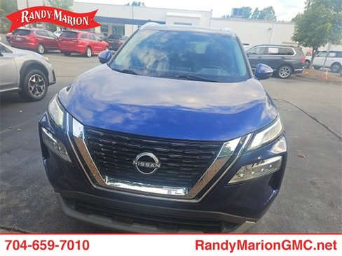 Used 2023 Nissan Rogue SV w/ SV Premium Package image 2