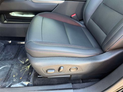 Used 2024 Chevrolet Equinox EV RS image 3