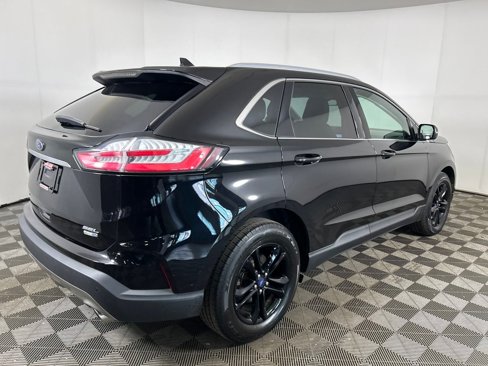 Used 2020 Ford Edge SEL w/ Convenience Package image 3