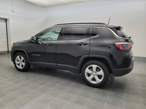 Used 2020 Jeep Compass Latitude image 3