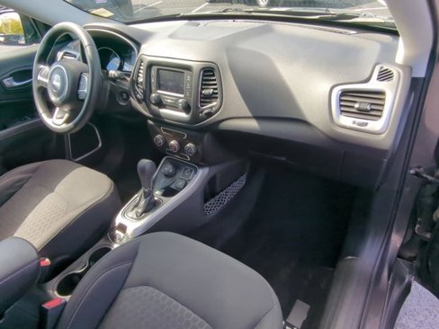 Used 2018 Jeep Compass Sport image 26