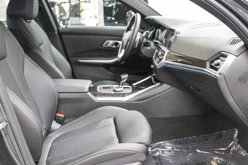 Certified 2022 BMW 330e w/ Driving Assistance Package image 19