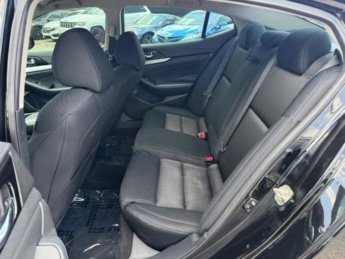 Used 2017 Nissan Maxima 3.5 S image 11