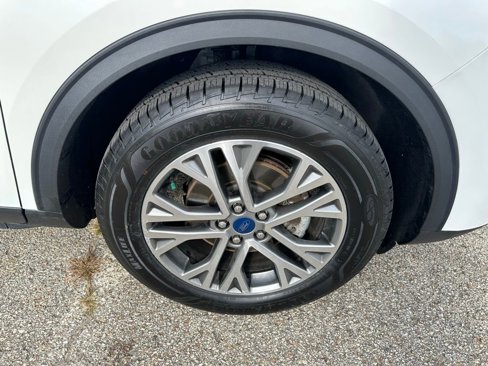 Certified 2022 Ford Escape SEL image 10