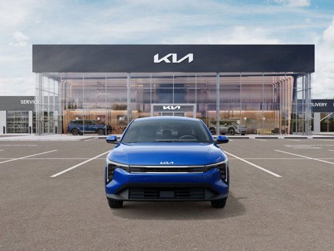 New 2025 Kia K4 LXS image 2