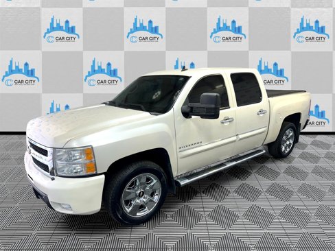 Used 2011 Chevrolet Silverado 1500 LTZ w/ LTZ White Diamond Edition image 4