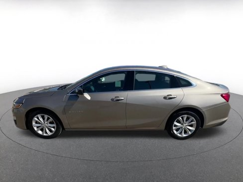 Used 2023 Chevrolet Malibu LT image 9