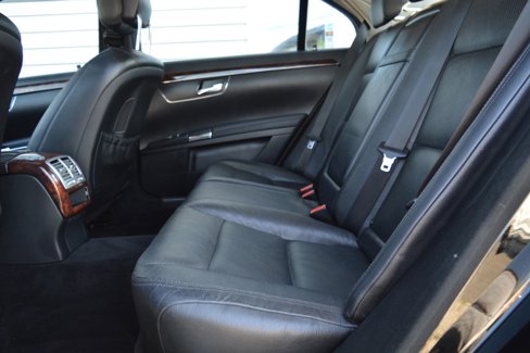 Used 2010 Mercedes-Benz S 550 4MATIC image 16