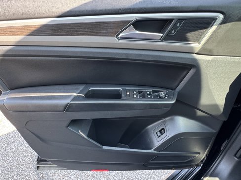 Used 2019 Volkswagen Atlas SEL image 14