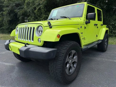 Used 2016 Jeep Wrangler Unlimited Sahara w/ Connectivity Group image 3