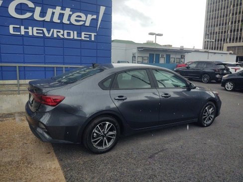 Used 2023 Kia Forte LXS image 3