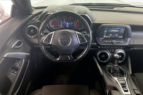 Used 2019 Chevrolet Camaro LT image 5