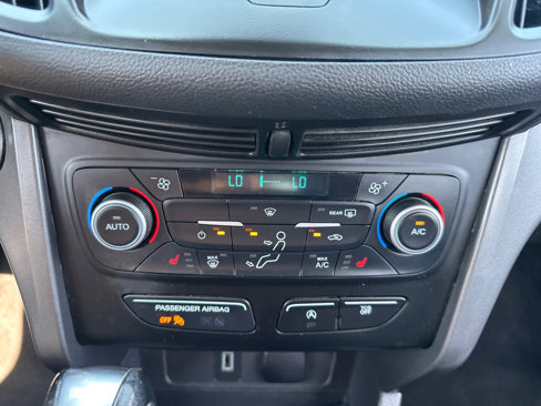 Used 2019 Ford Escape SEL image 23