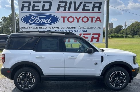 New 2025 Ford Bronco Sport Outer Banks image 1