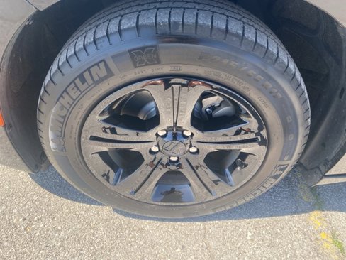 Used 2021 Dodge Charger SXT w/ Cold Weather Package image 10