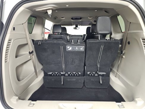 Certified 2017 Chrysler Pacifica Touring-L image 26