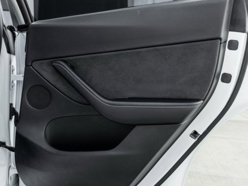 Used 2021 Tesla Model Y Long Range image 30