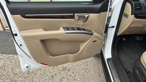 Used 2011 Hyundai Santa Fe Limited image 2
