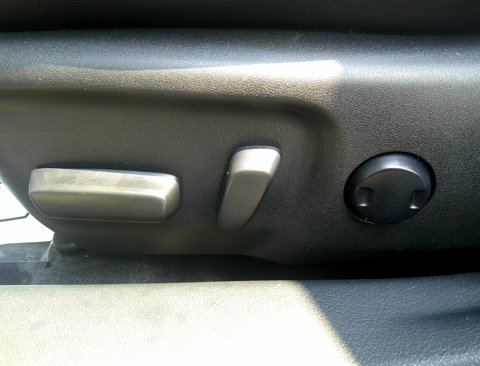 Used 2015 Toyota Camry XLE image 39
