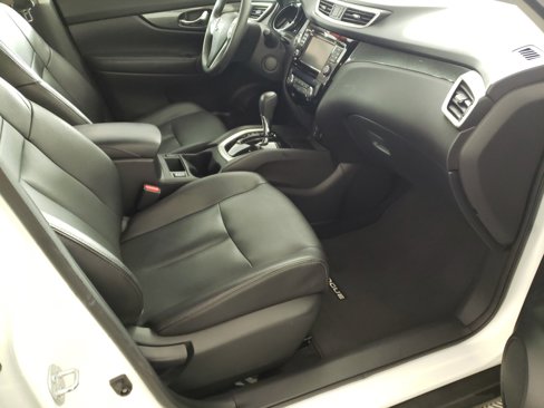 Used 2016 Nissan Rogue SL image 13