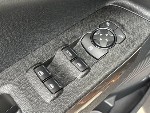 Used 2020 Ford EcoSport SES image 30