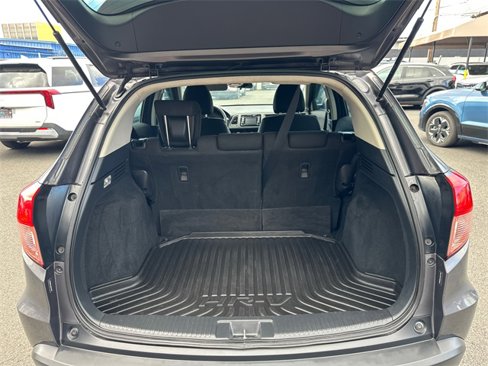 Used 2018 Honda HR-V LX image 17