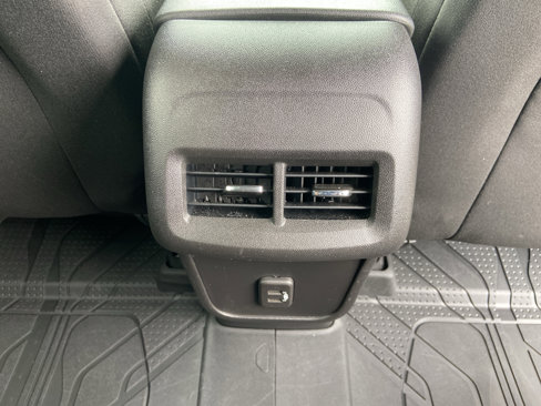 Used 2022 Chevrolet Equinox LT image 32