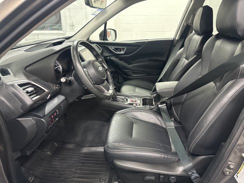 Used 2020 Subaru Forester Limited image 21